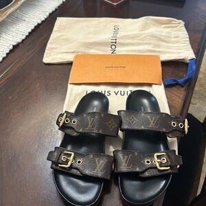 Size 7, Louis Vuitton sandals